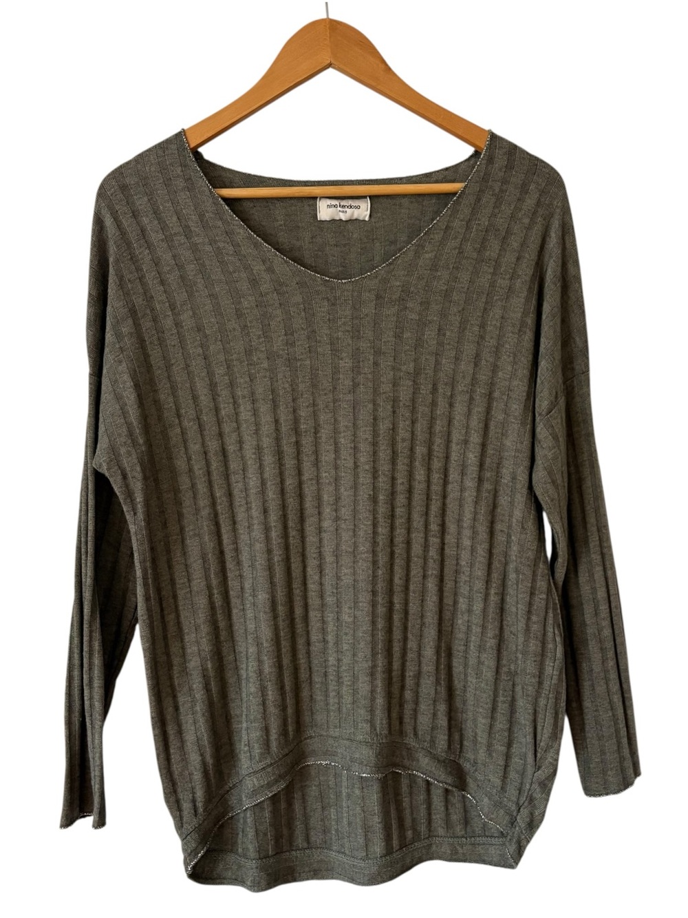 Nina Kendosa Paris Gray Ribbed Knit Soft Tunic Top Long Sleeve Pullover V-Neck